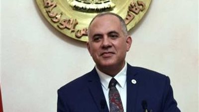 وزير الري ومحافظ البحر الأحمر يفتتحان مشروعات لتخزين مياه السيول في الغردقة