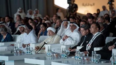 سيف بن زايد في ملتقى 