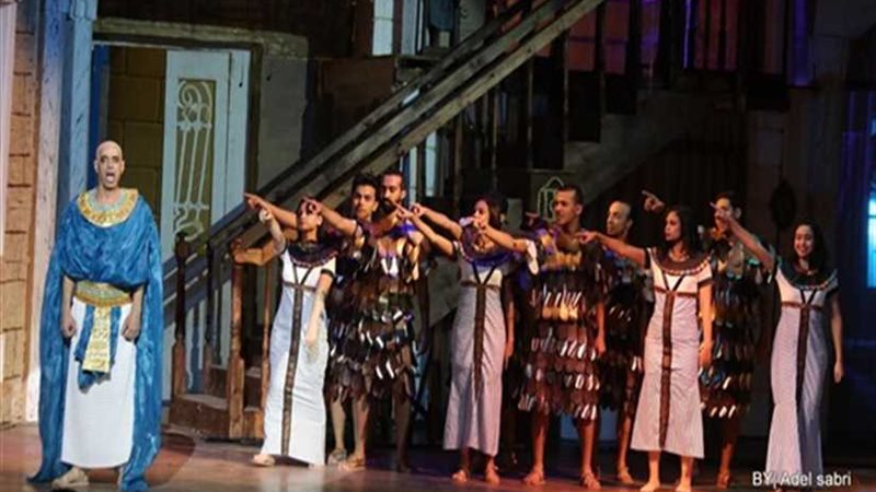 مسرحية المعجنة ترفع