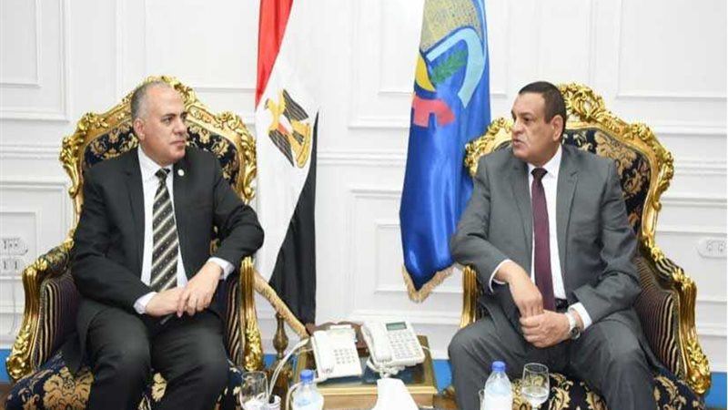 محافظ البحيرة يستقبل