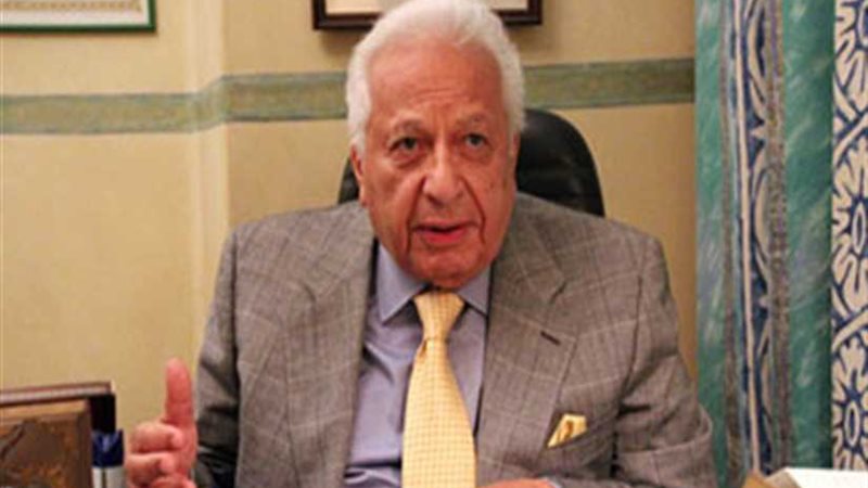 أحمد عكاشة ينفي ضلوع