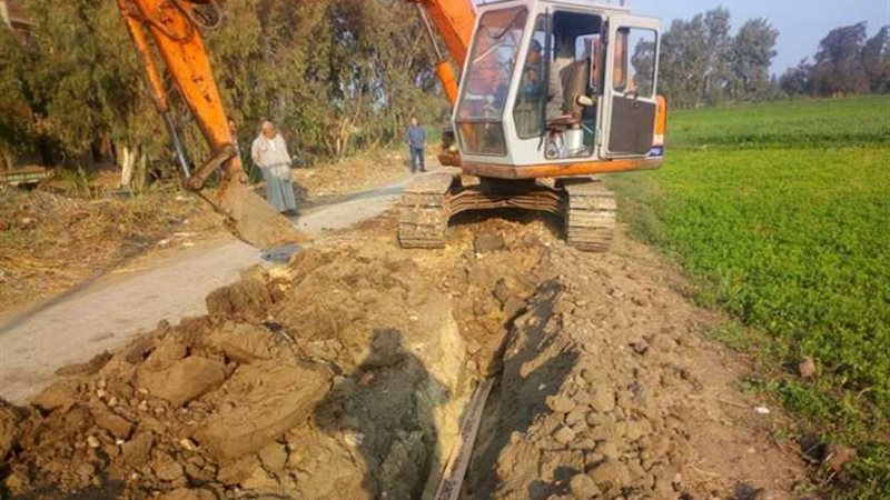 بالصور.. إيقاف أعمال