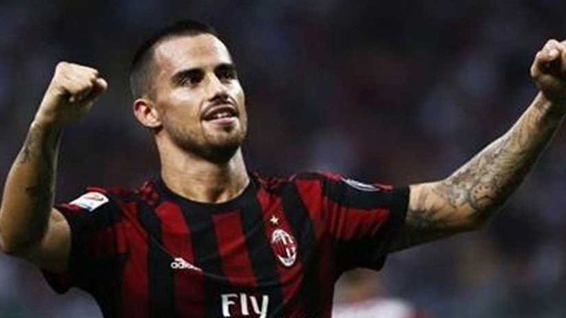 سوسو نجم ميلان يكشف