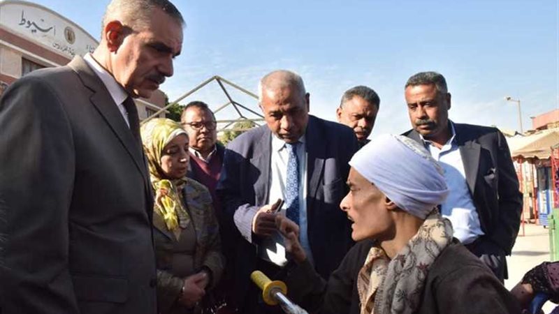 محافظ أسيوط يشارك