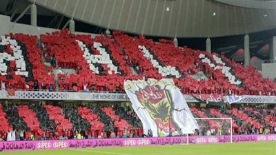 إقبال كبير من جماهير الأهلي في دبي لشراء تذاكر مباراة الوصل الإماراتي بكأس زايد