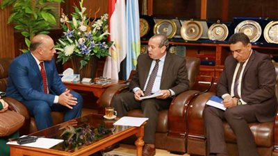 محافظ كفرالشيخ يبحث إنشاء أول منطقة لوجستية متكاملة بالمحافظة