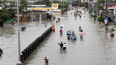 السيول تكشف 48 لغما بالكويت