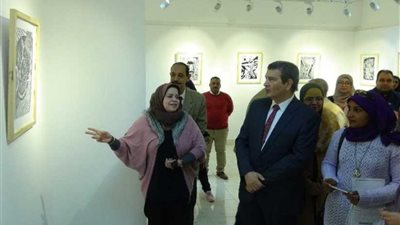 23 لوحة فنية بمعرض 