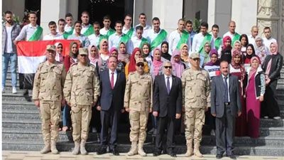 وفد جامعة طنطا برئاسة سبع في زيارة للكليات الحربية