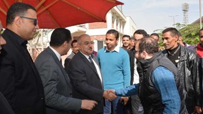 رئيس جامعة أسيوط ونائبه يشهدان احتفالية المولد النبوي الشريف