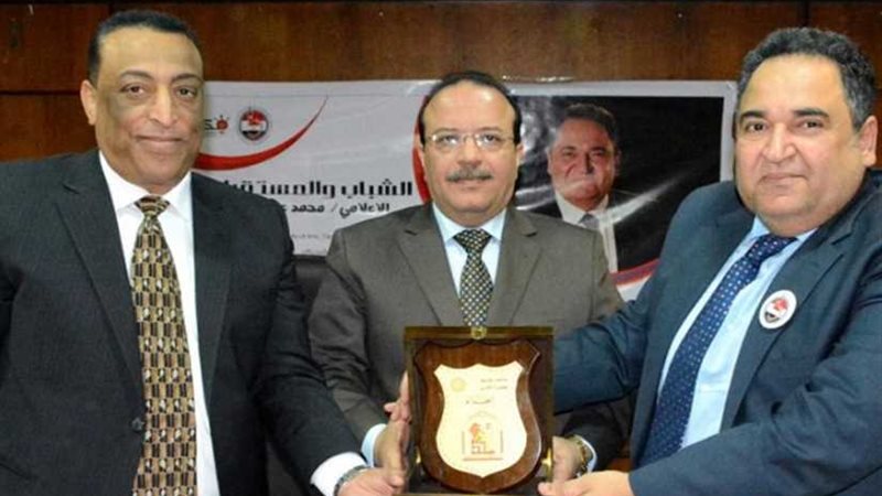 خير يحذر من الحرب