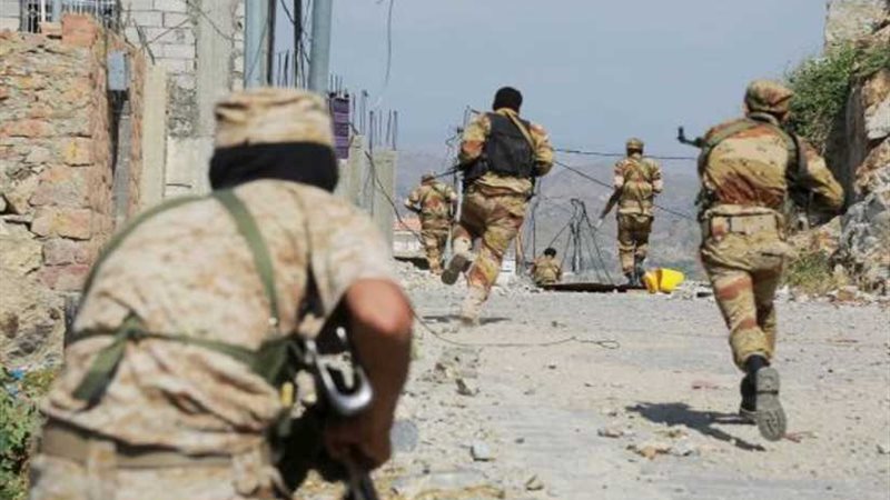 مقتل 7 حوثيين وإصابة