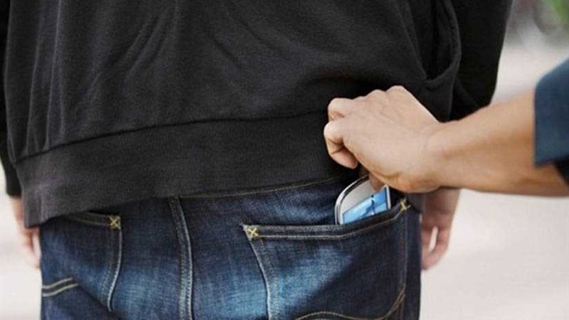 نشال الهواتف المحمولة