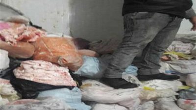 غلق مصنع أكبر مورد للحوم الفاسدة لمطاعم الغربية