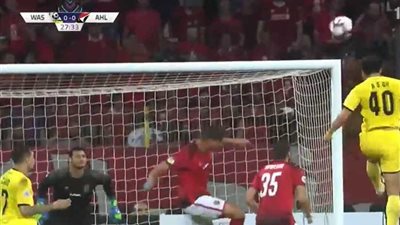 شوط أول سلبي بين الأهلي والوصل الإماراتي