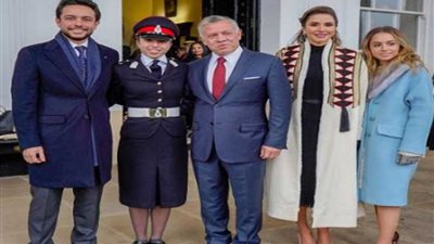 شاهد..الملك عبد الله الثاني يحضر حفل تخرج ابنته من الأكاديمية العسكرية الملكية