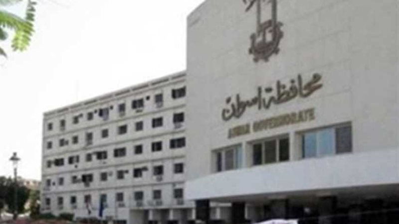 إصابة 10 أشخاص في