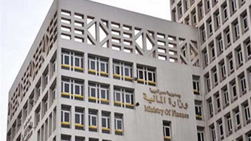 مصر تعيد إصدار شريحتين