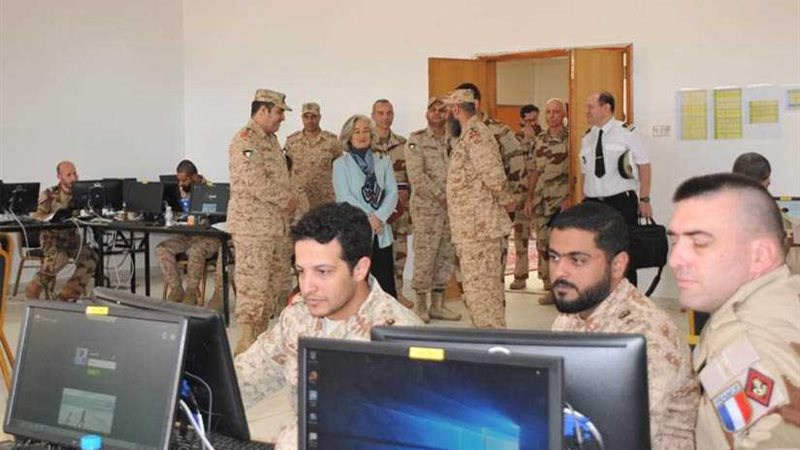 السفيرة الفرنسية