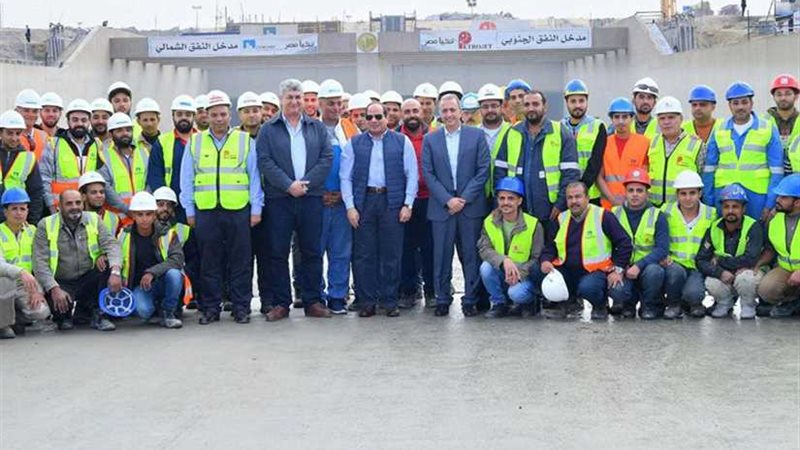 الرئيس السيسي يتفقد