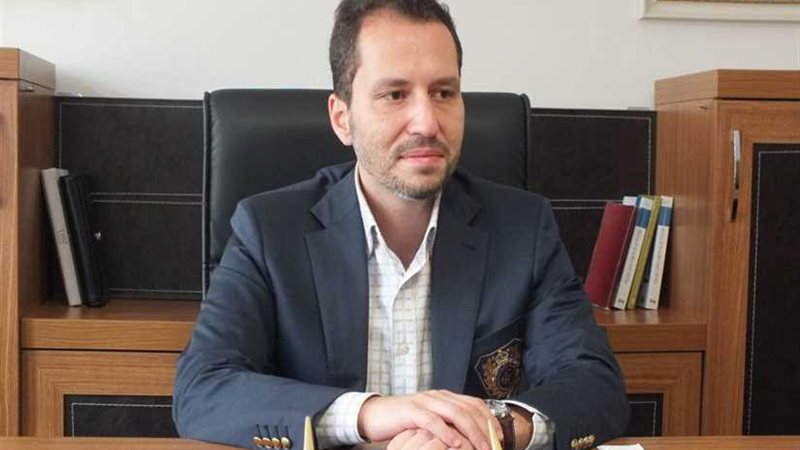 نجل أربكان يعلن تأسيس