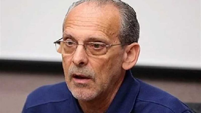 فييرا يطالب لاعبي