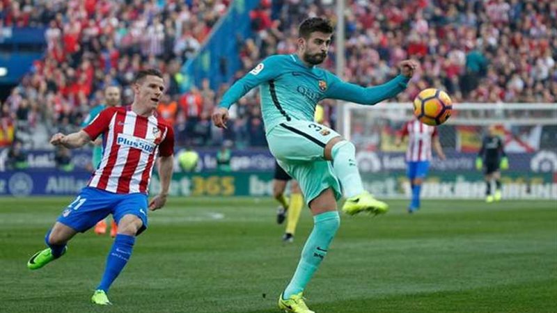 بيكيه يقهر ضغوط مثوله