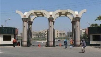 رئيس جامعة مطروح يشارك في مؤتمر دور الحكومات العربية بسلطنة عُمان