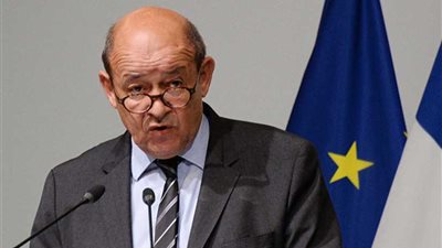 وزير الخارجية الفرنسي يطالب أطراف أزمة بحر آزوف بضبط النفس