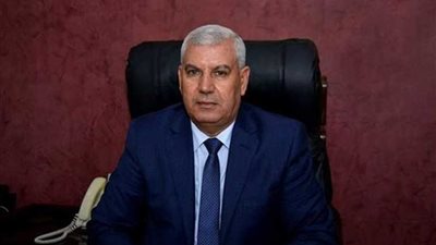 محافظ مطروح يؤكد ضرورة تنفيذ دورات تأهيلية للشباب لإقامة المشروعات