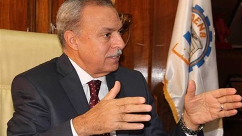 محافظ قنا : غلق مزلقان