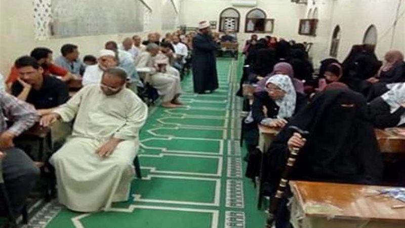 إقبال كبير من أهالي