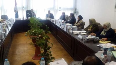 رئيس جامعة دمنهور يناقش مقترحات اتحاد الطلاب