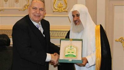 رئيس القضاء الأعلى ووفد قضائي سعودي يبحثان التعاون بين البلدين بالقاهرة