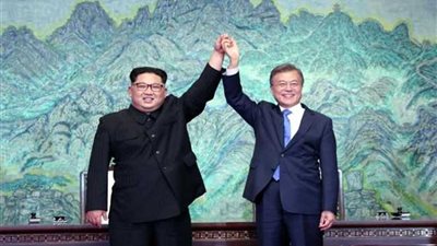 انطلاق قطار لأول مرة من كوريا الجنوبية إلى الشمالية منذ أكثر من 10 أعوام