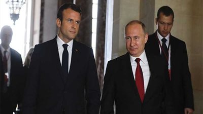 بوتين وماكرون يبحثان الأزمتين الأوكرانية والسورية