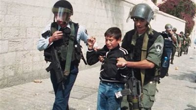 هيئة الأسرى الفلسطينيين: تصاعد وتيرة الاعتداء على الأطفال أثناء اعتقالهم