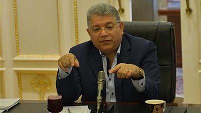 شيحة يدعو لعلاج مرضى فيروس B أسوة بـ C