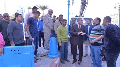 محافظ أسيوط يتفقد تطوير ميدان المستشار ممتاز نصار.. صور