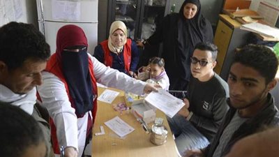 مجازاة 5 أطباء لانصرافهم من حملة 