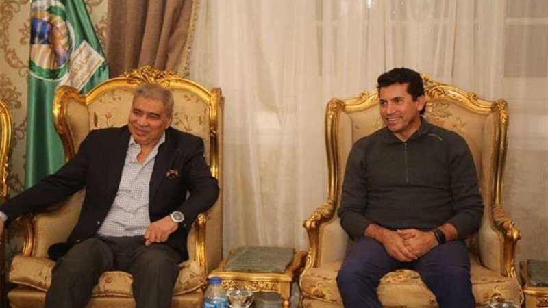 وزير الشباب يفتتح