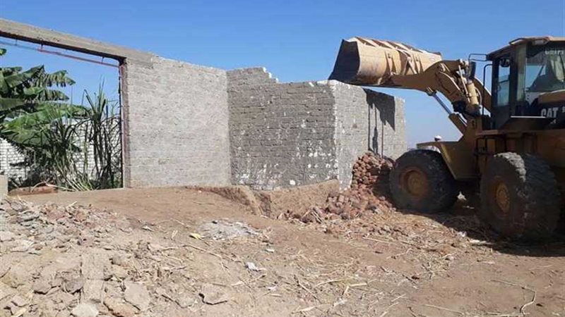 إزالة 50 حالة تعٍد