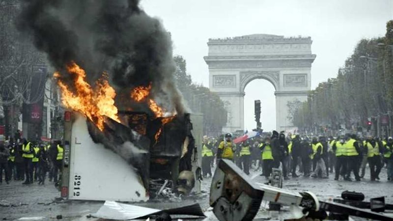 أعمال تخريب في فرنسا