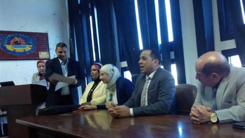 رئيس جامعة دمنهور