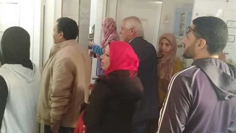 إقبال كثيف لليوم