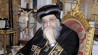 البابا تواضروس يستقبل طلاب الجامعة الأمريكية بالمقر الباباوي