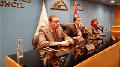 تدريب الصيادلة ونزولهم للنجوع لتنظيم حملات التوعية وإحياء برنامج 