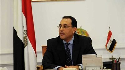 رئيس الوزراء يتلقى تقريراً حول مشروعات 