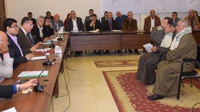 حلول عاجلة لمشكلات المواطنين في اللقاء الأسبوعي لمحافظ بني سويف