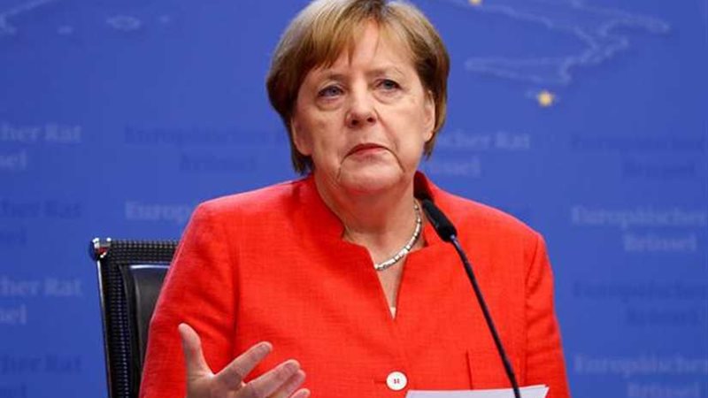 ميركل تشارك في مراسم